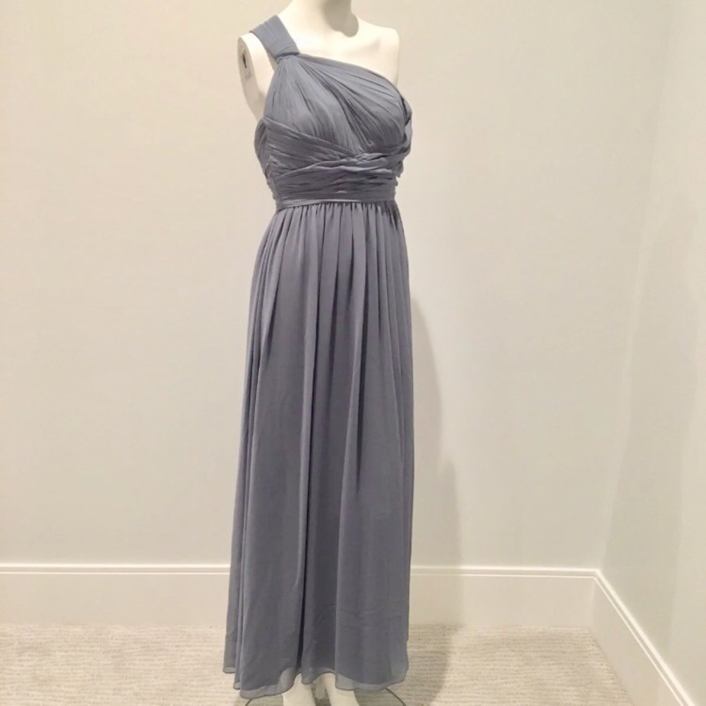 Monique Lhuillier grey dress